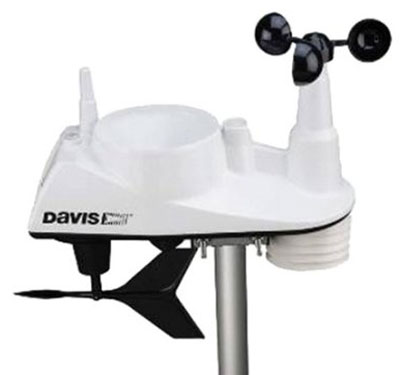15.  Davis Instruments 6250 Vantage Vue Wireless Weather Station